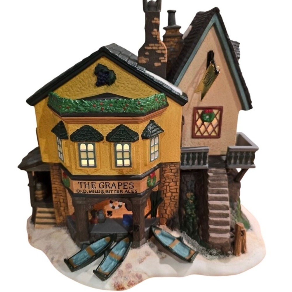 NEW!! Department 56 Heritage Dickens Series "THE GRAPES INN" 5th edition Retired